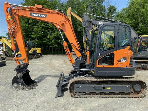 Doosan DX85R